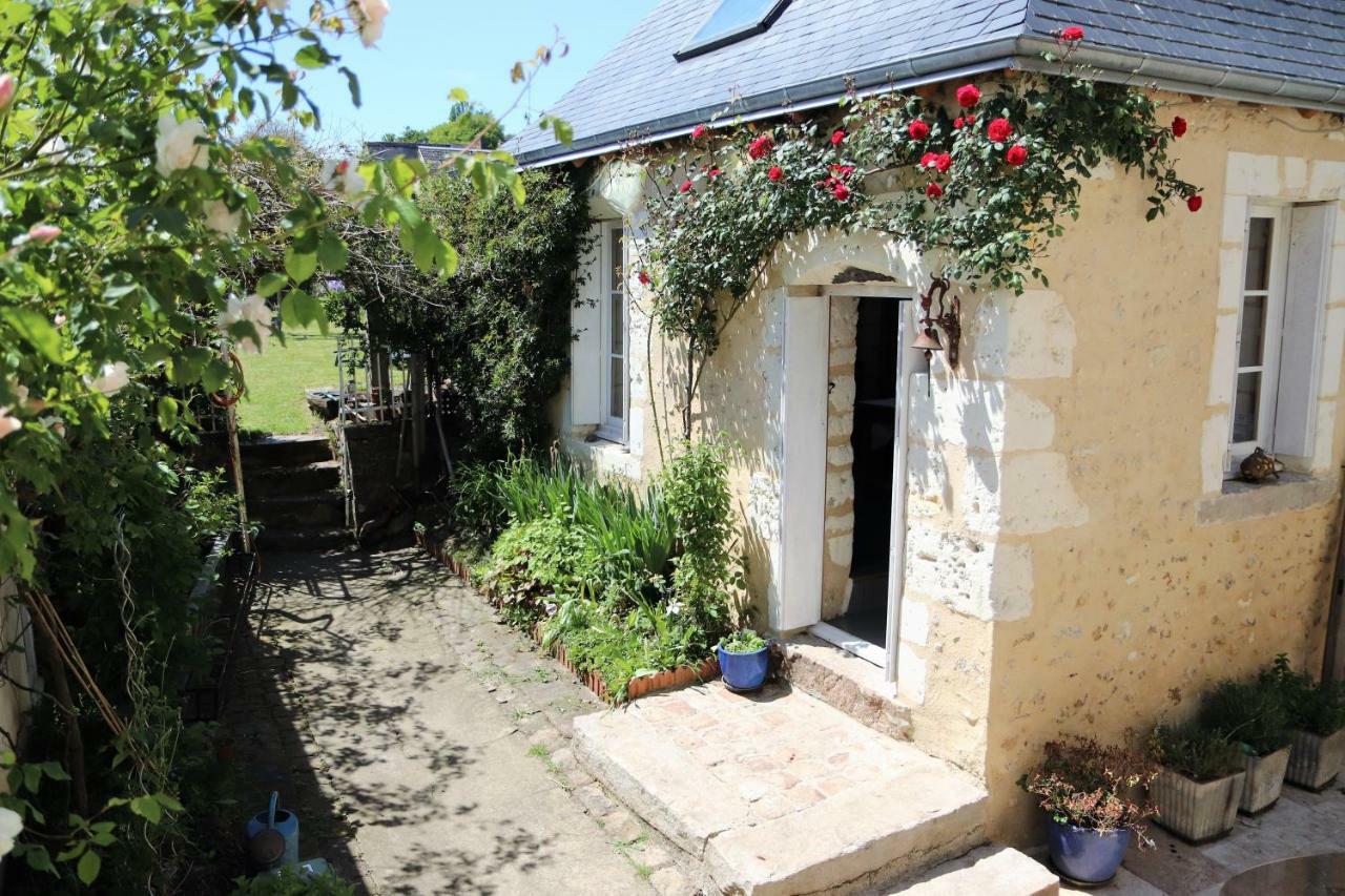 Le Chaton Rouge Bed & Breakfast Saint-Pierre-du-Lorouer Exterior photo